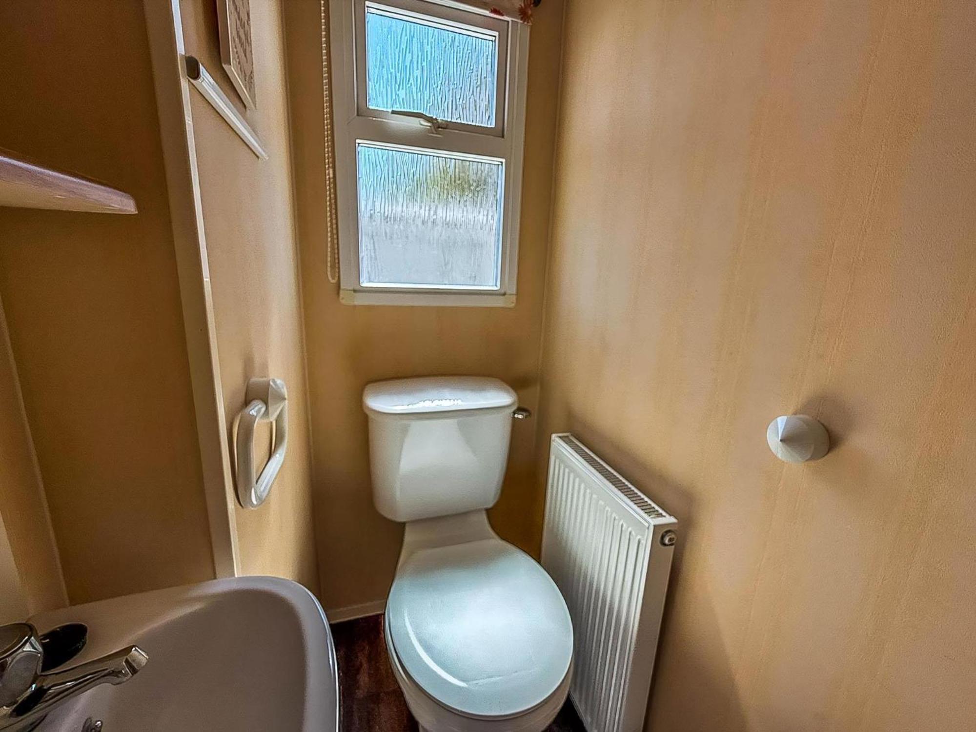 Superb Caravan By The Seaside In Kessingland, Suffolk Ref 90040Sg Benacre ภายนอก รูปภาพ